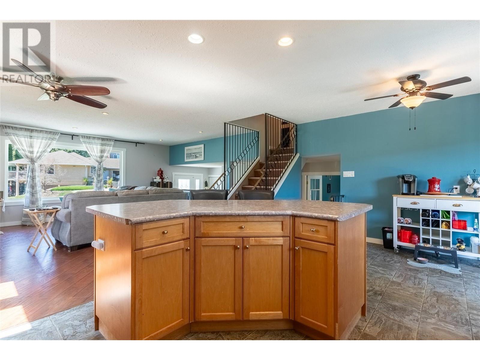 Property at 2617 Golf Course Drive image 5