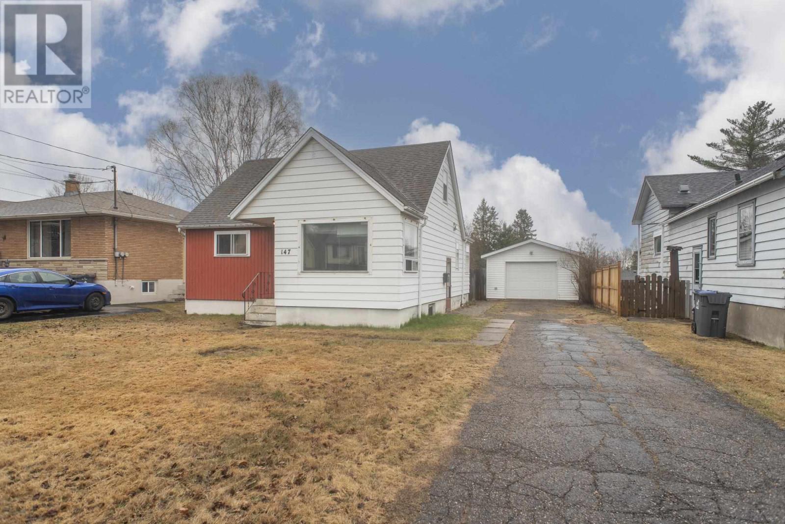 147 Ruttan St, Thunder Bay, Ontario  P7A 5E4 - Photo 2 - TB250969