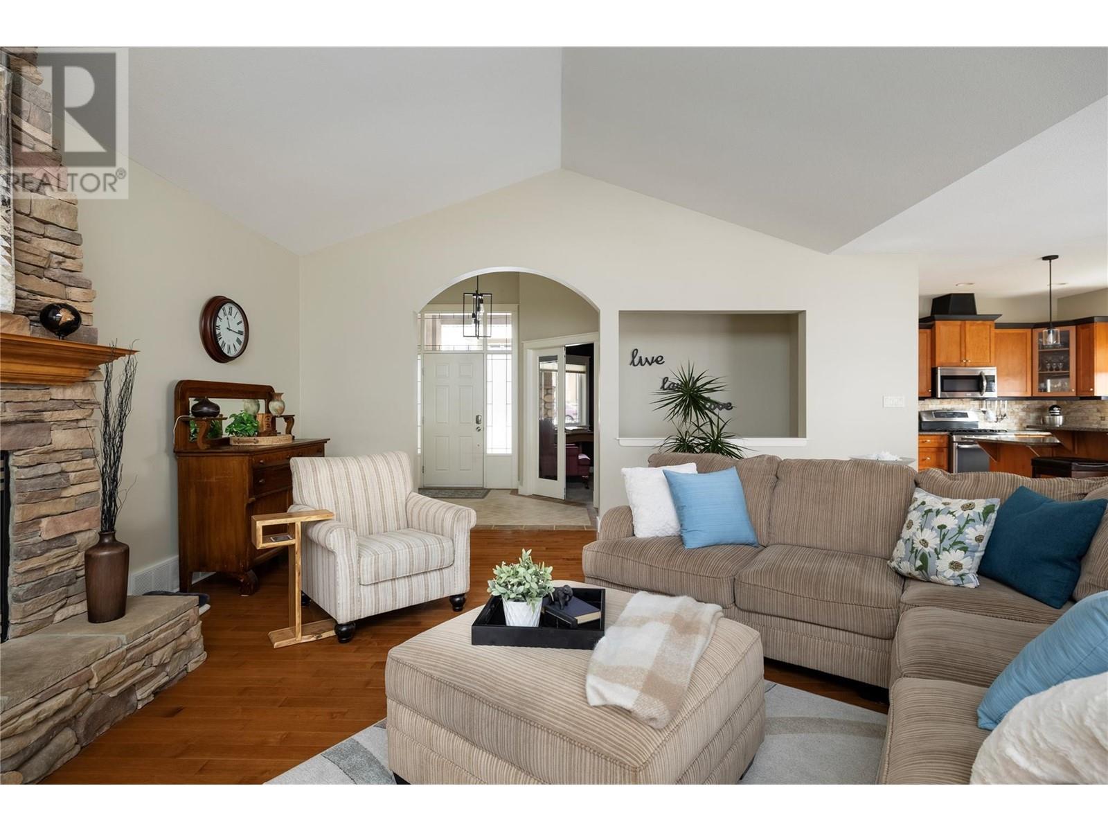 1417 Copper Mountain Court, Vernon, British Columbia  V1B 3Y7 - Photo 11 - 10345969