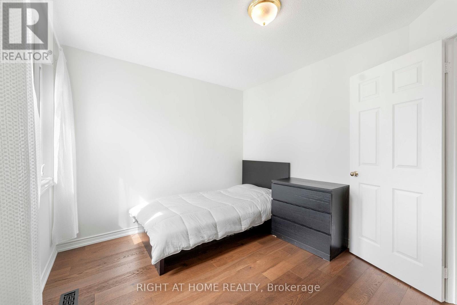 2528 Parkdale Street, Pickering, Ontario  L1X 2P4 - Photo 28 - E12120007