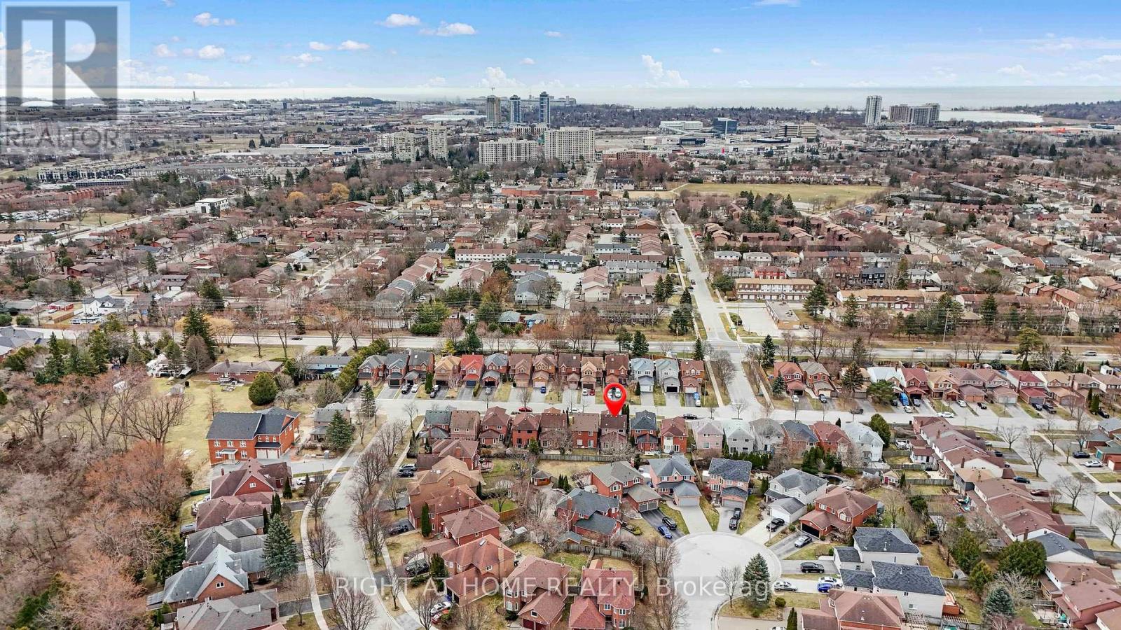 Property at 2528 PARKDALE STREET image 4