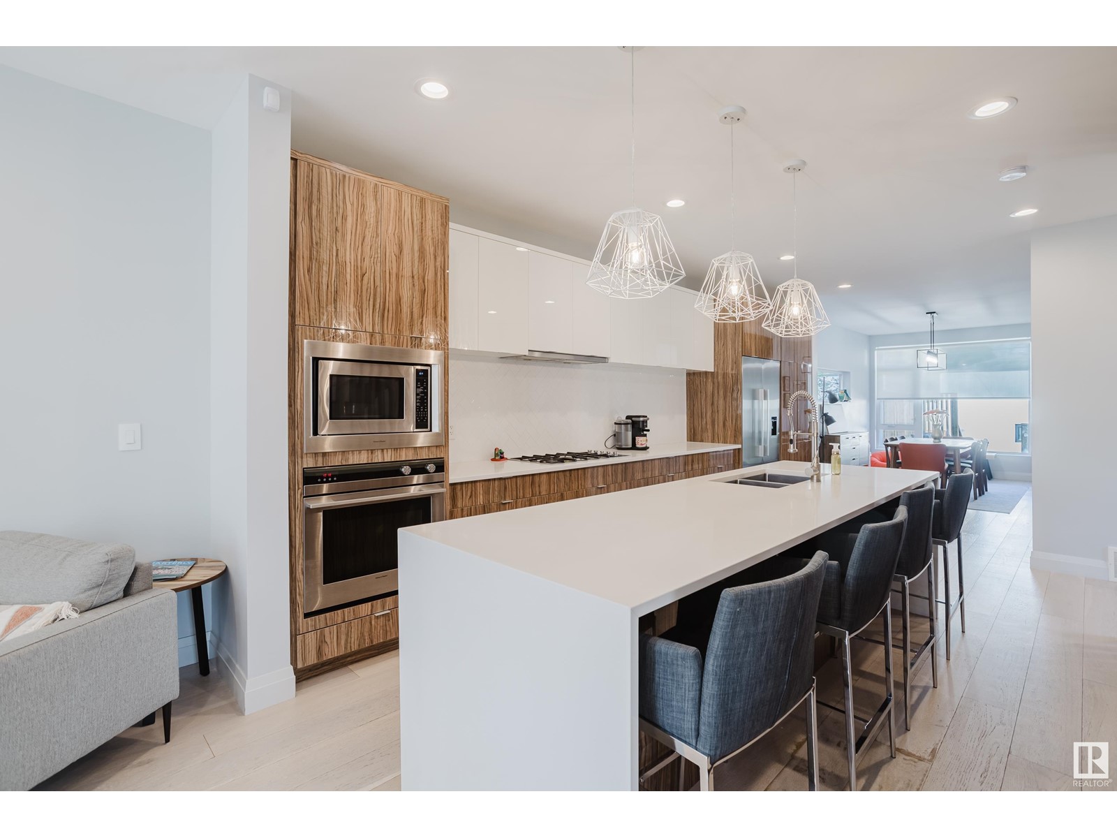 Property at 9142 117 ST NW image 5