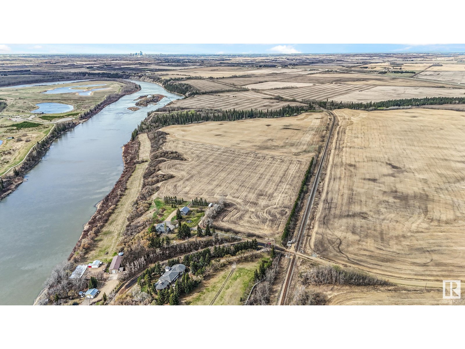 Old Fort Trail Lamoureux Dr S, Rural Sturgeon County, Alberta  T8L 5C8 - Photo 5 - E4434053