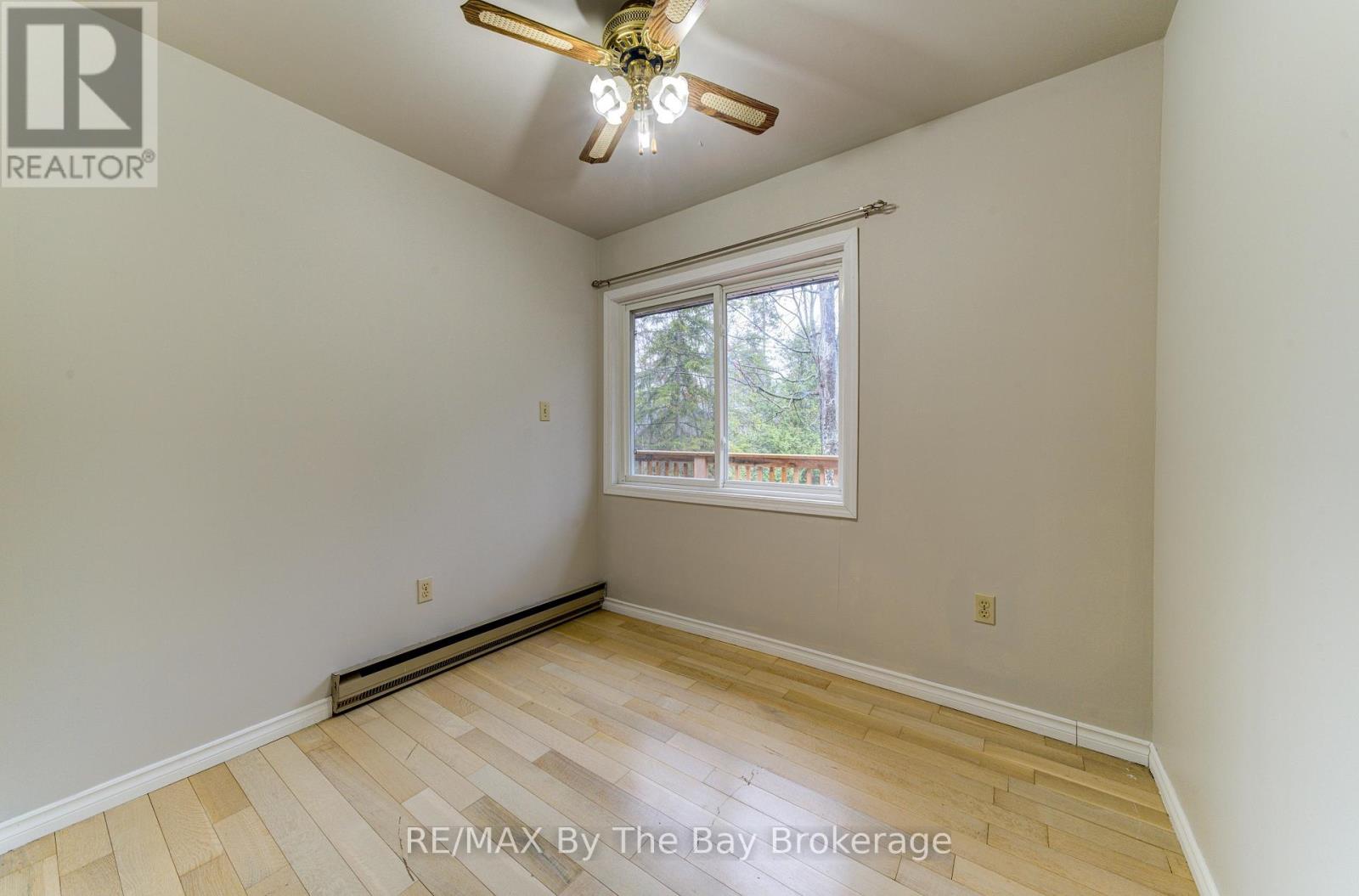 1719 Shore Lane, Wasaga Beach, Ontario  L9Z 1V7 - Photo 14 - S12119990
