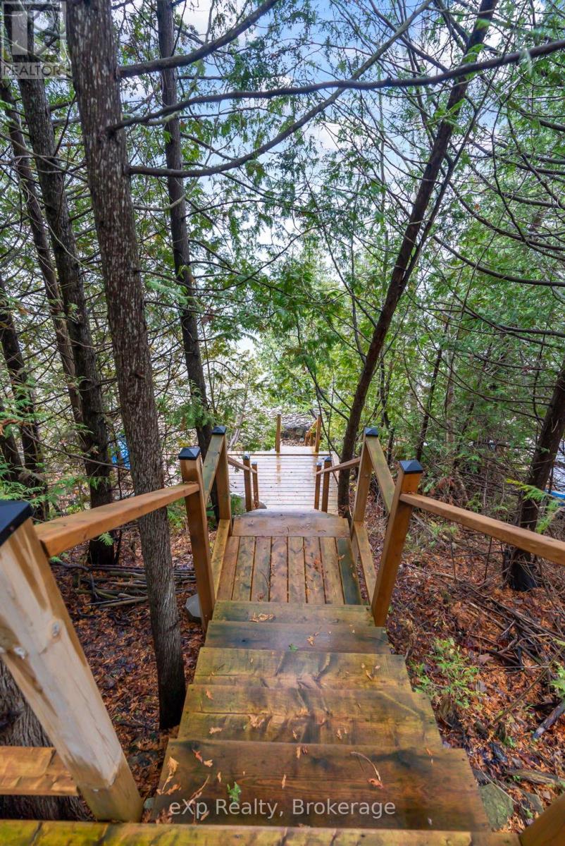 5 15th Avenue, South Bruce Peninsula, Ontario  N0H 2T0 - Photo 34 - X12109285