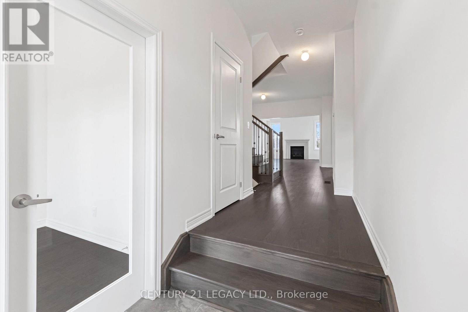 Property at 1274 DAVIS LOOP image 4