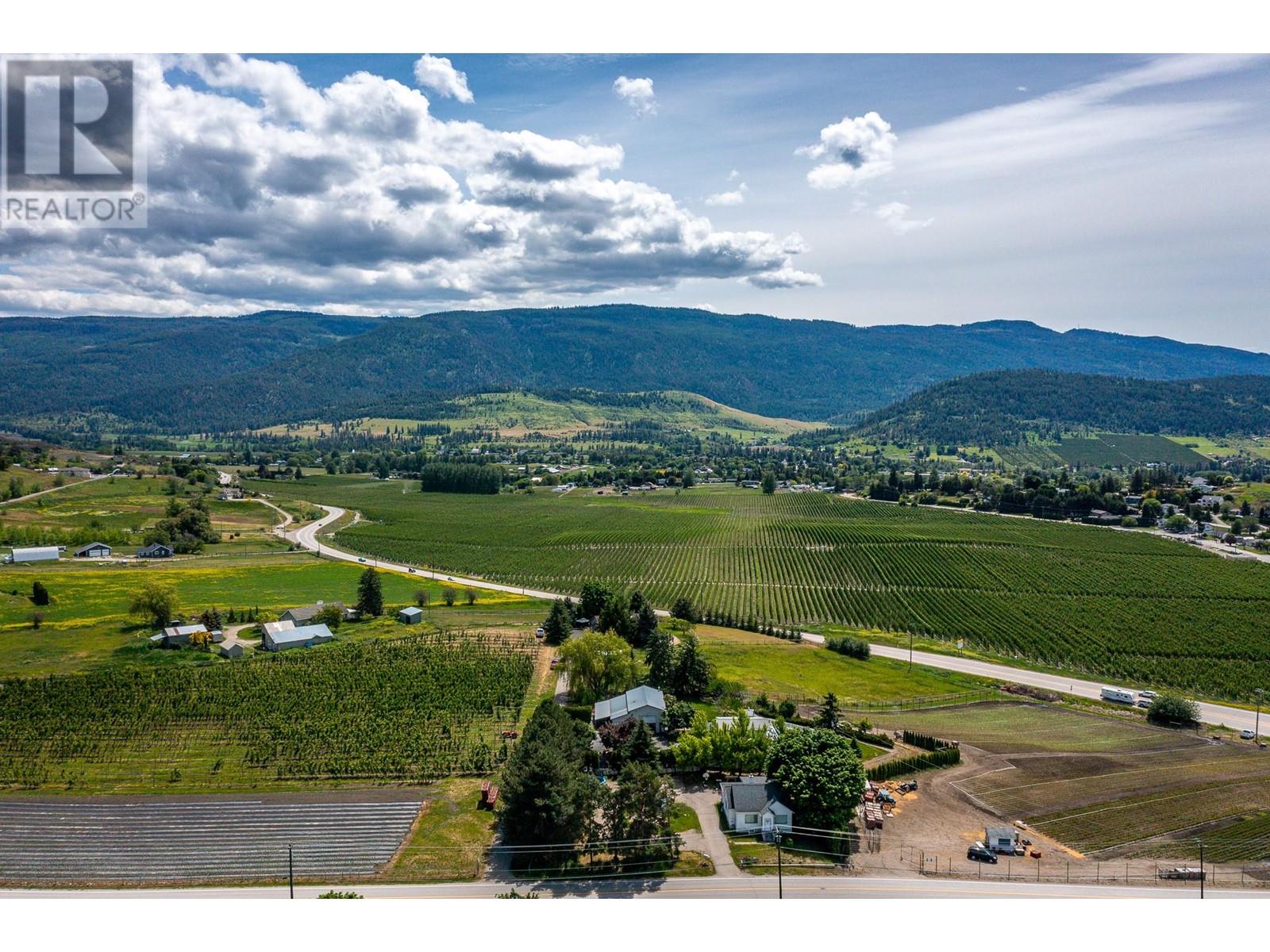 9802 Buchanan Road, Coldstream, British Columbia  V1B 3B6 - Photo 5 - 10343017