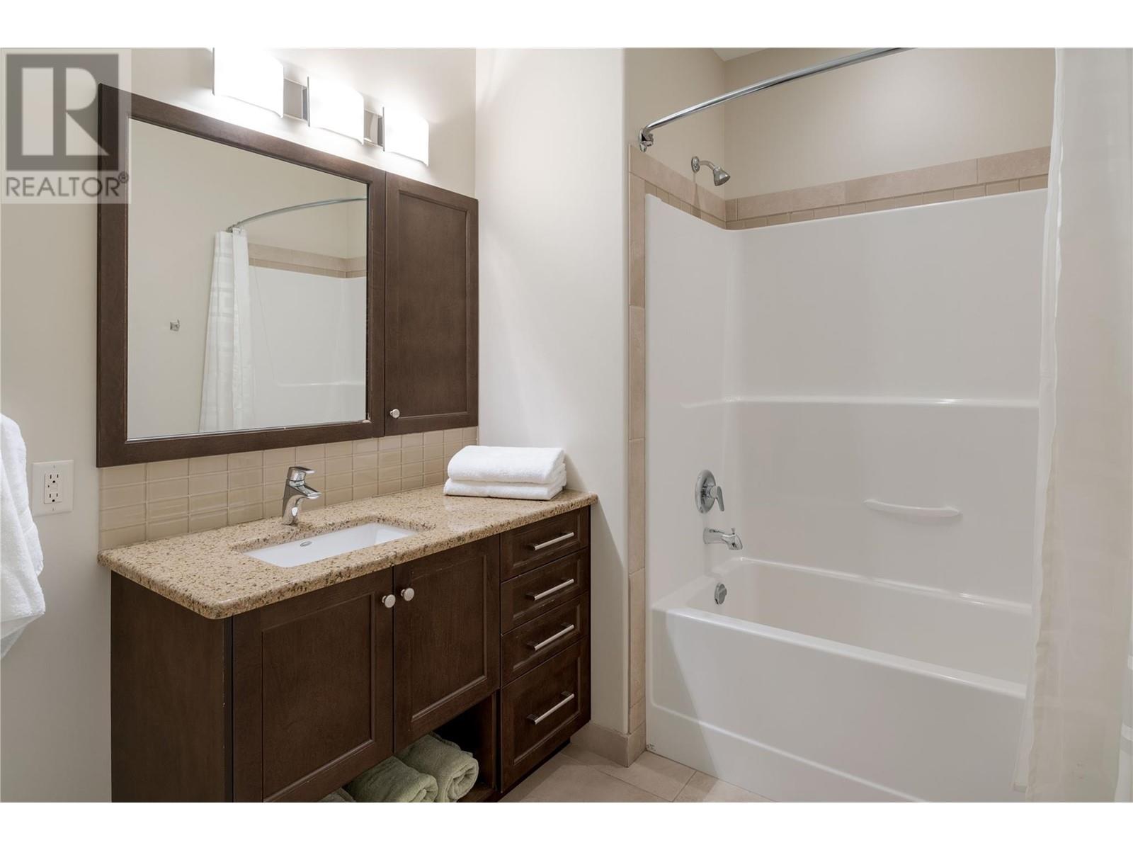 4369 Kensington Drive, Kelowna, British Columbia  V1W 2L8 - Photo 42 - 10344475