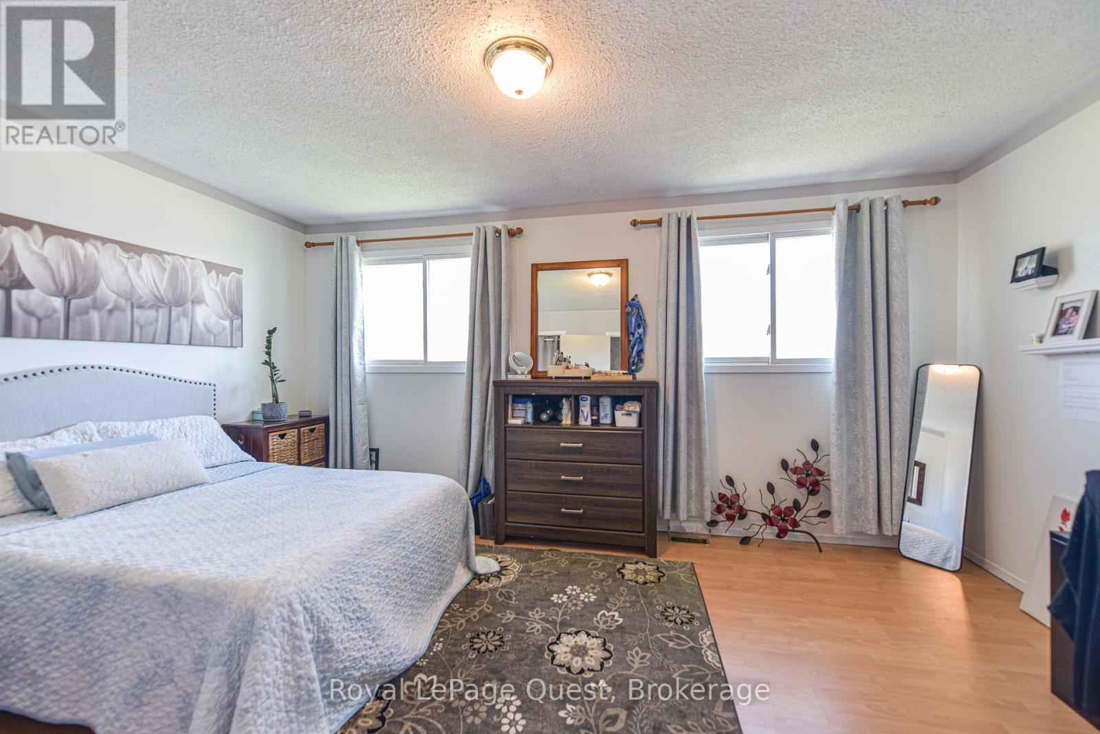 9820 Highway 12 Highway, Oro-Medonte, Ontario  L0K 8P1 - Photo 11 - S12120065