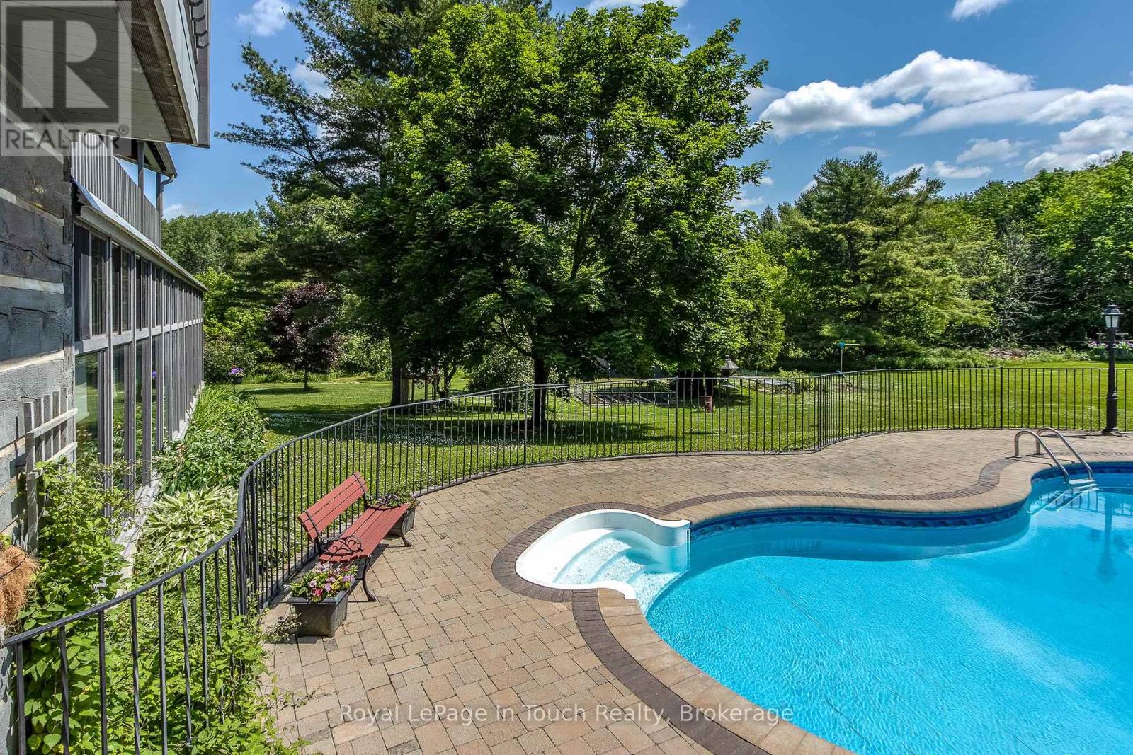 335 Murray Road, Penetanguishene, Ontario  L9M 2H8 - Photo 11 - S12120215