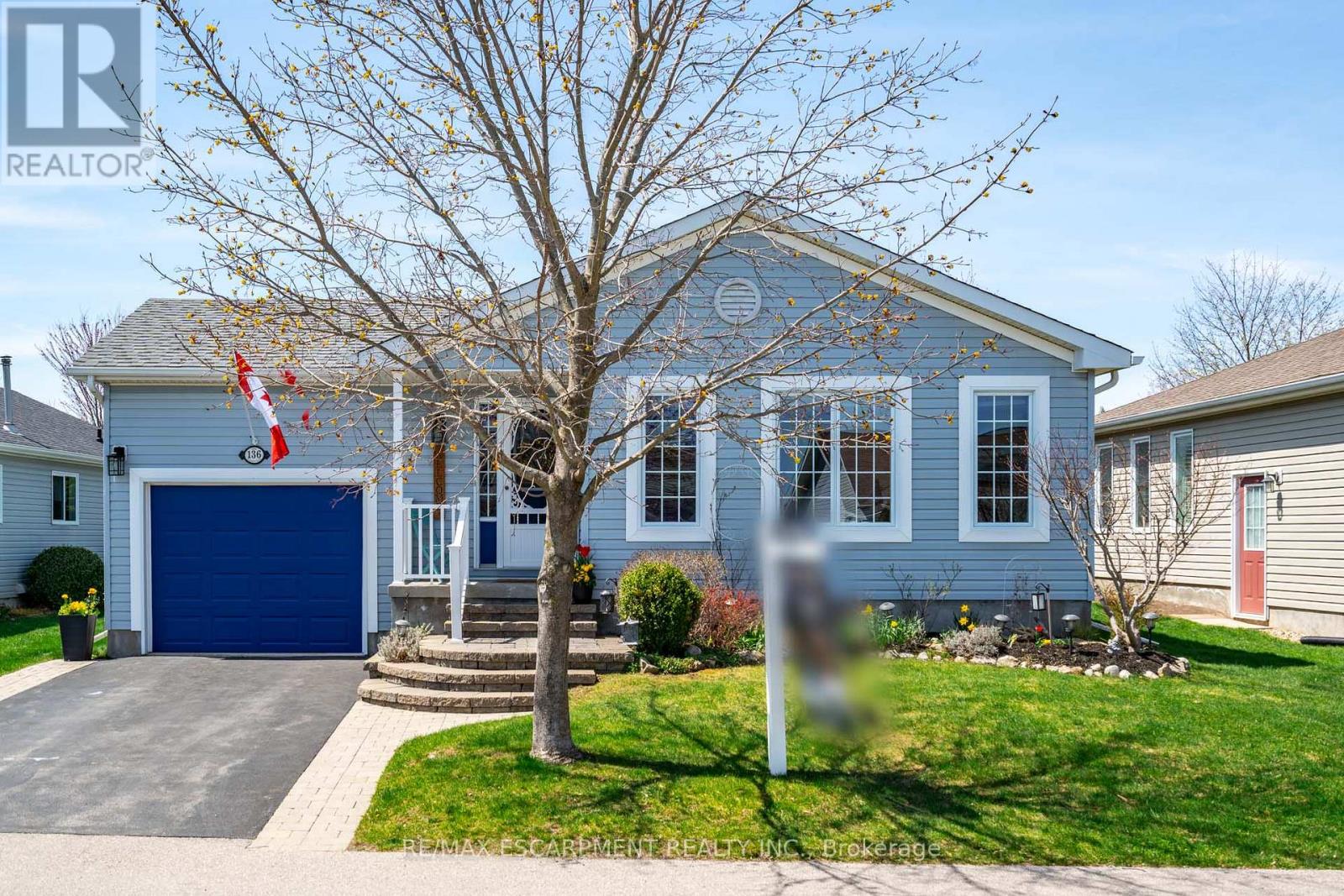 136 Glenariff Drive, Hamilton, Ontario  L8B 1A5 - Photo 4 - X12117288