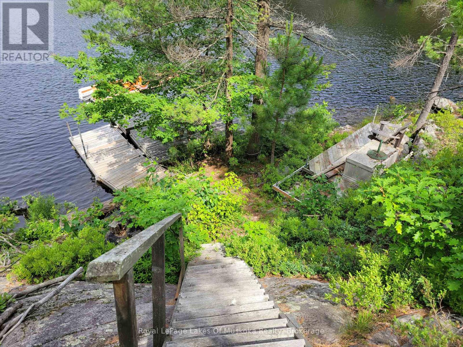 998 Gull Lake, Gravenhurst, Ontario  P1P 1V5 - Photo 5 - X12120010