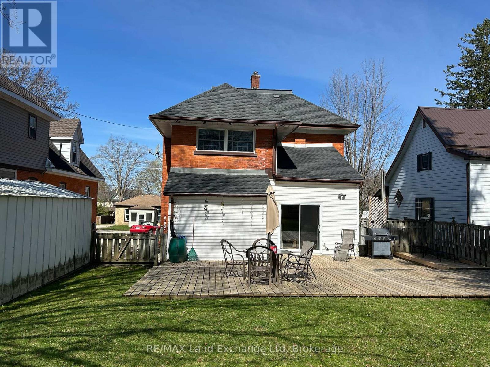 327 Frances Street, North Huron, Ontario  N0G 2W0 - Photo 28 - X12120060