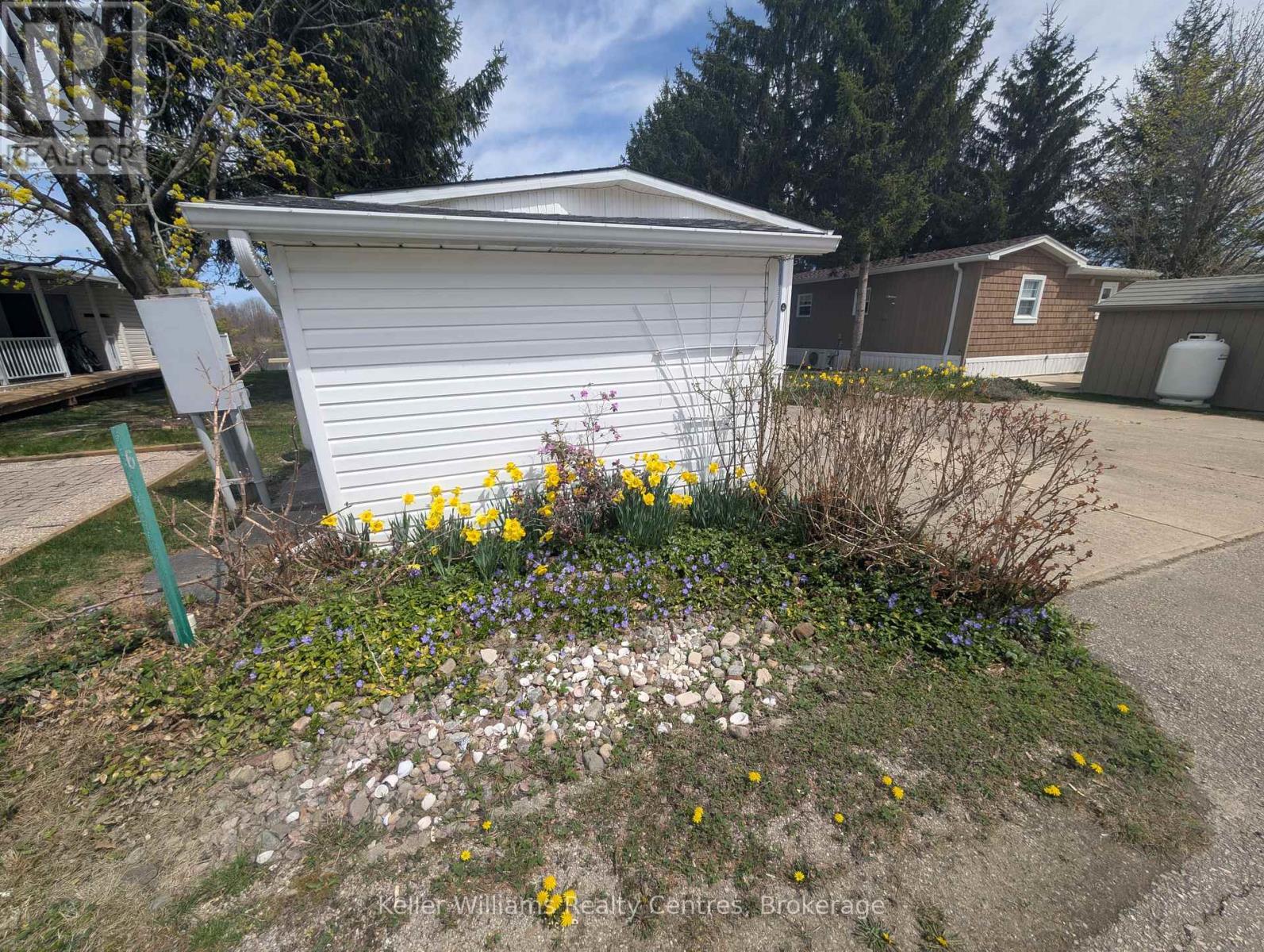 Pr6 - 13 Southline Avenue, Huron-Kinloss, Ontario  N2Z 2X5 - Photo 43 - X12120103