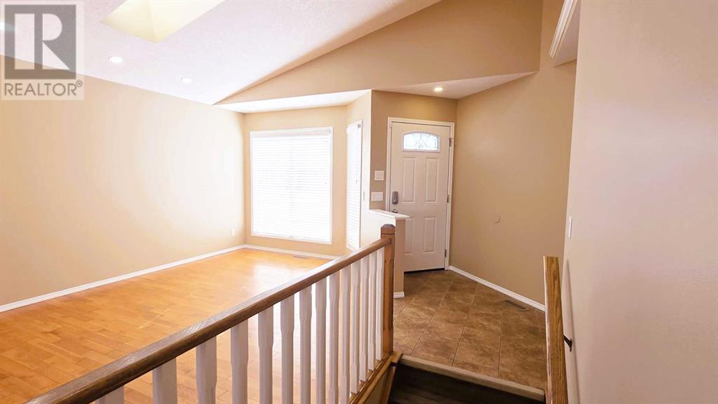 397 Citadel Hills Circle Nw, Calgary, Alberta  T3G 3V7 - Photo 4 - A2199384
