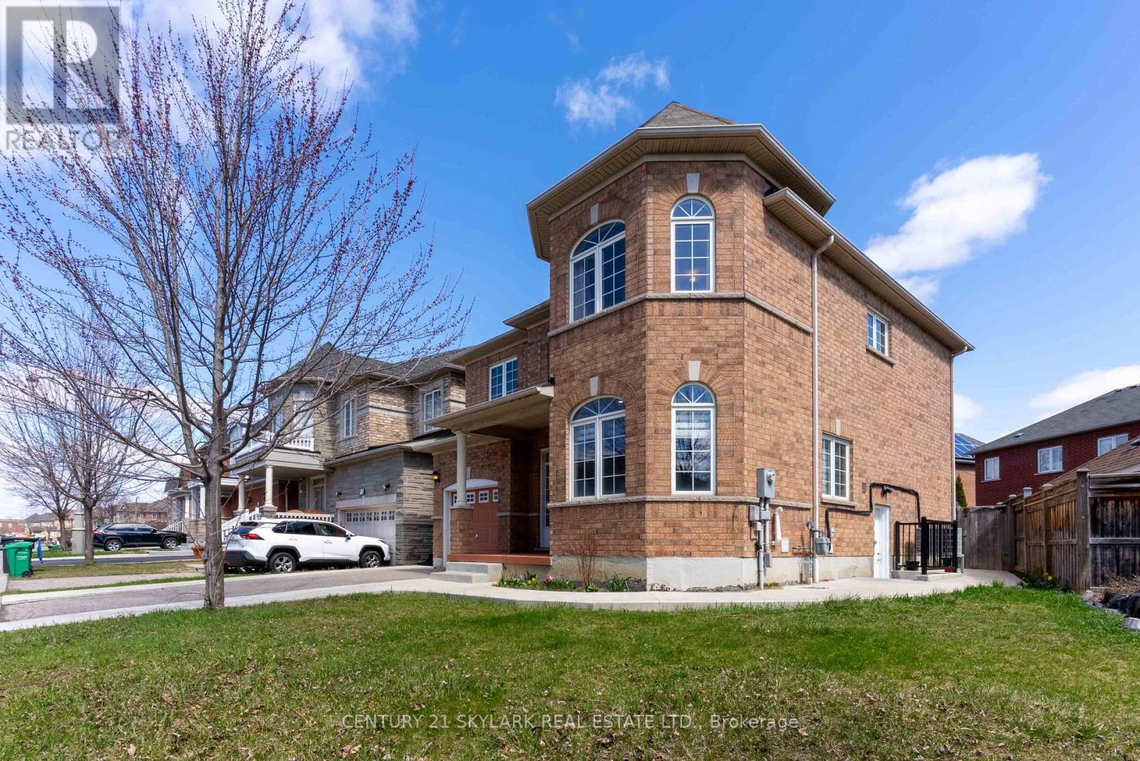 Property at 13 LEDGEROCK ROAD image 2
