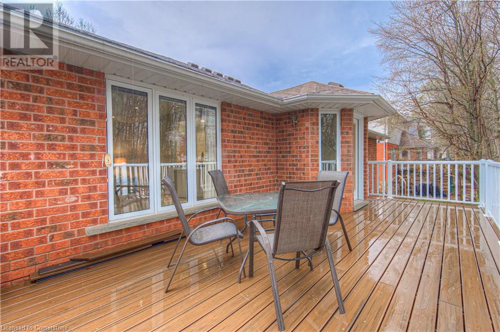 300 Thorncrest Drive, Waterloo, Ontario  N2L 5R5 - Photo 34 - 40722320