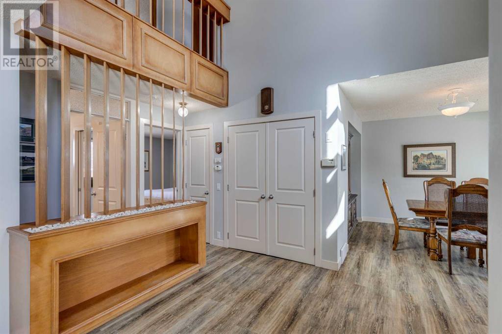 Property at 27 Silverdale Crescent NW image 4