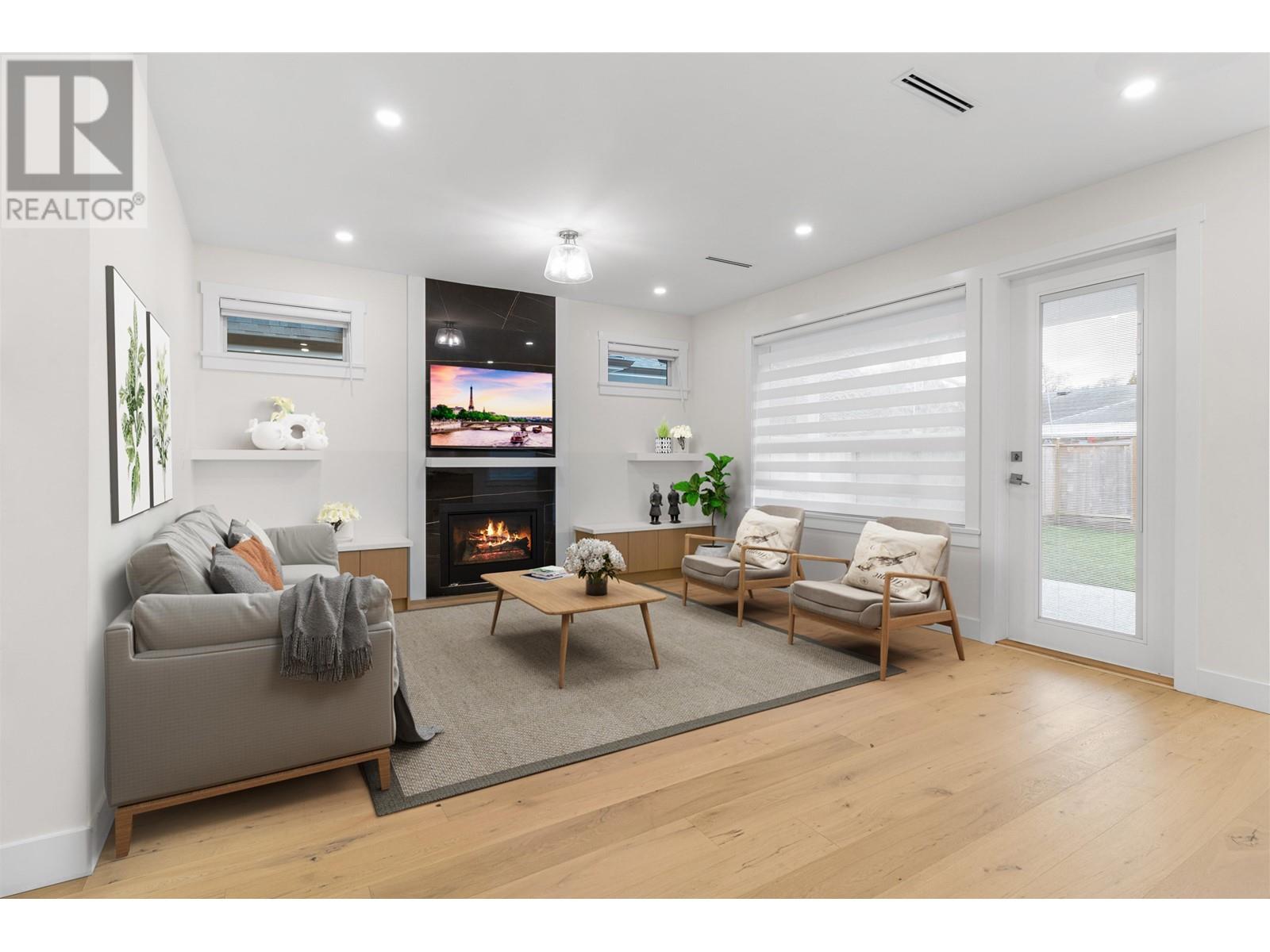 Property at 4577 53 STREET image 3