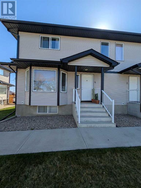 4, 128 3 Street Ne, Redcliff, Alberta  T0J 2P0 - Photo 2 - A2216708
