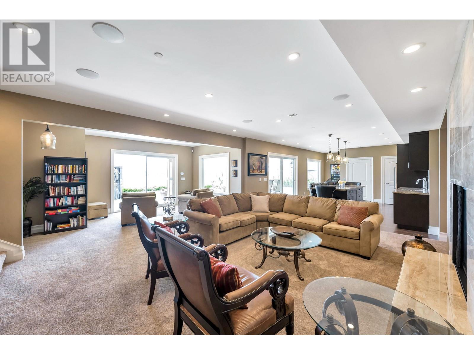 20282 Wharf Street, Maple Ridge, British Columbia  V2X 1A3 - Photo 33 - R2997185