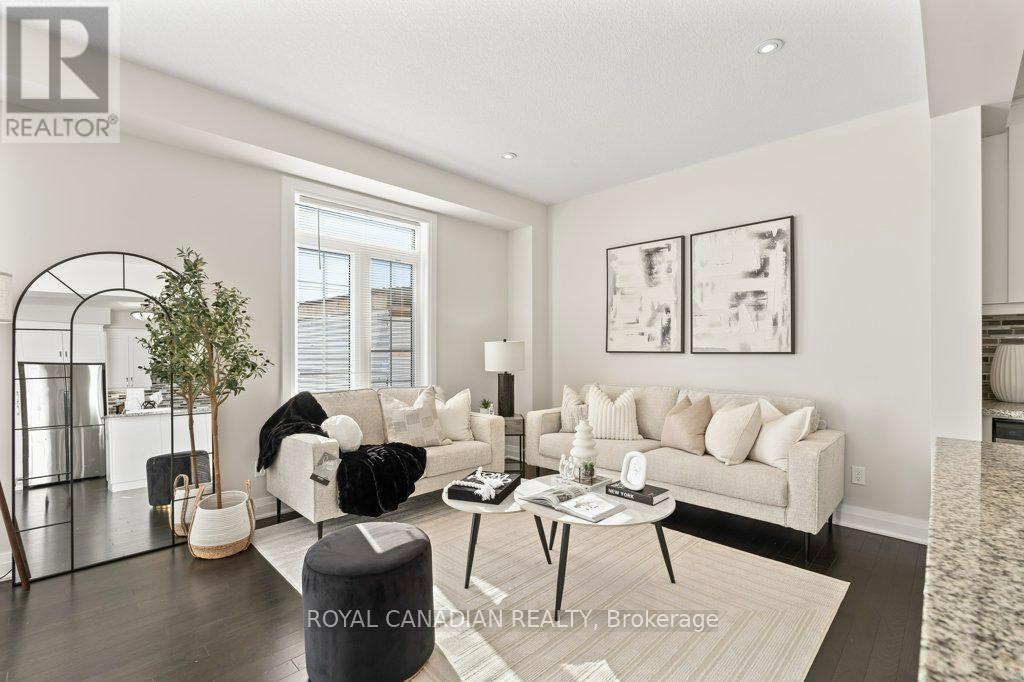 Upper - 301 Buttonbush Street, Waterloo, Ontario  N2V 0B2 - Photo 12 - X12119932