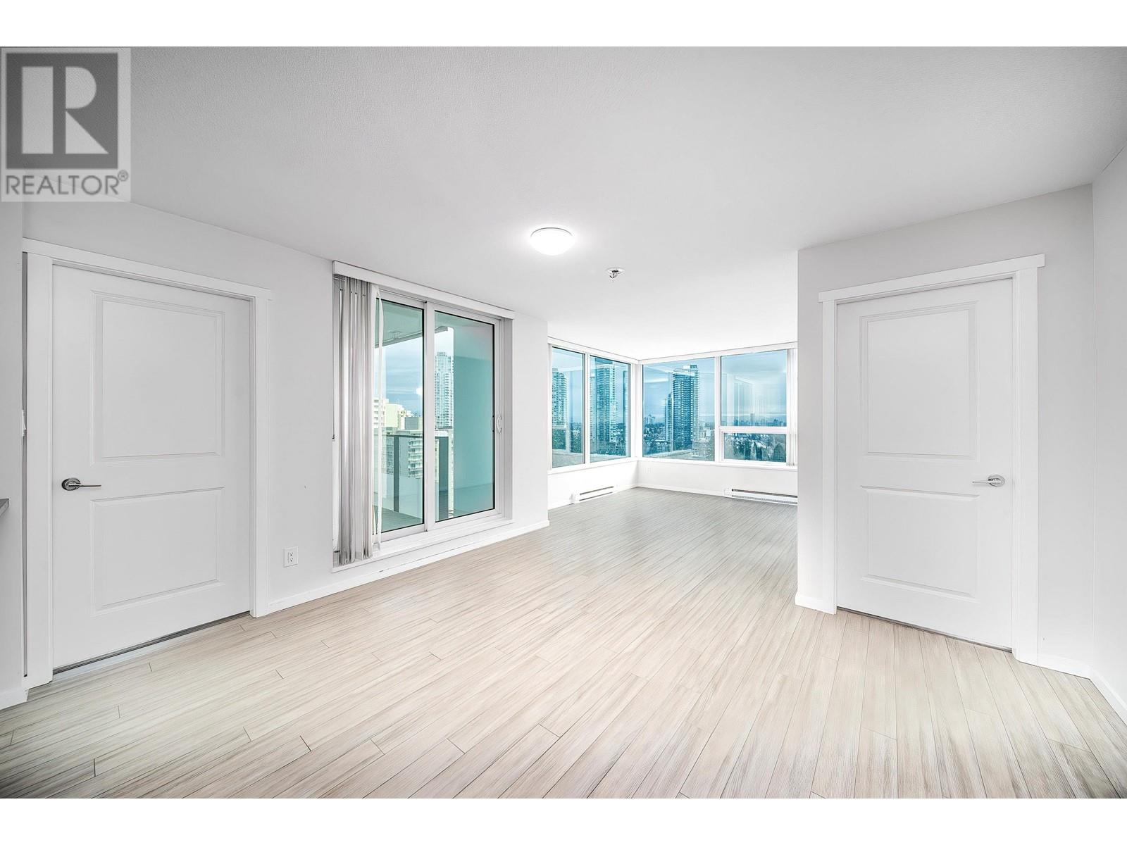 Listing Picture 12 of 35 : 1809 6658 DOW AVENUE, Burnaby / 本拿比 - 魯藝地產 Yvonne Lu Group - MLS Medallion Club Member