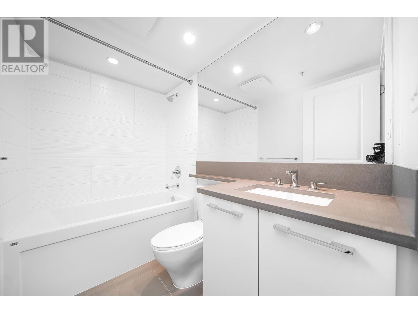 Listing Picture 20 of 35 : 1809 6658 DOW AVENUE, Burnaby / 本拿比 - 魯藝地產 Yvonne Lu Group - MLS Medallion Club Member