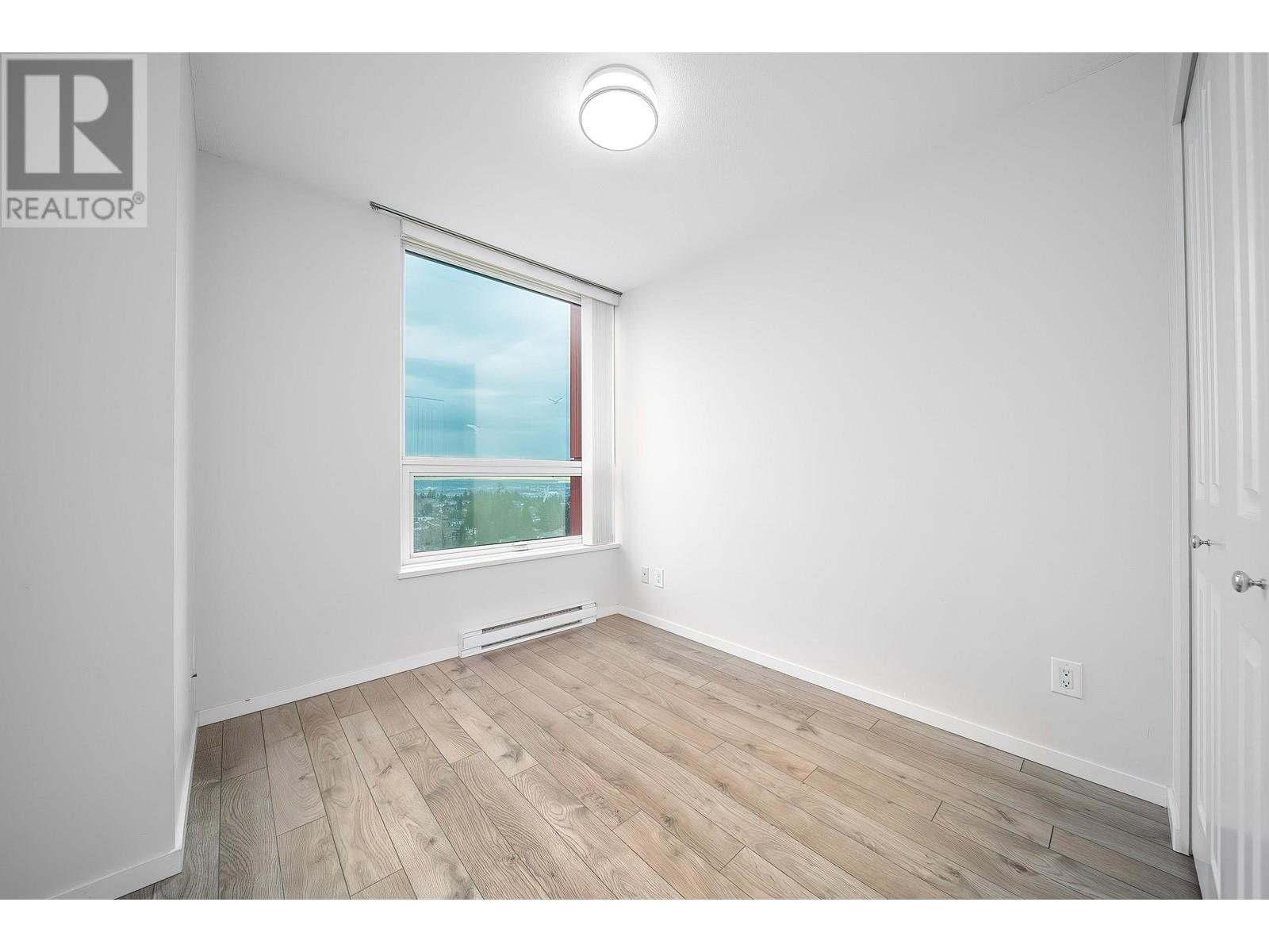 Listing Picture 19 of 35 : 1809 6658 DOW AVENUE, Burnaby / 本拿比 - 魯藝地產 Yvonne Lu Group - MLS Medallion Club Member