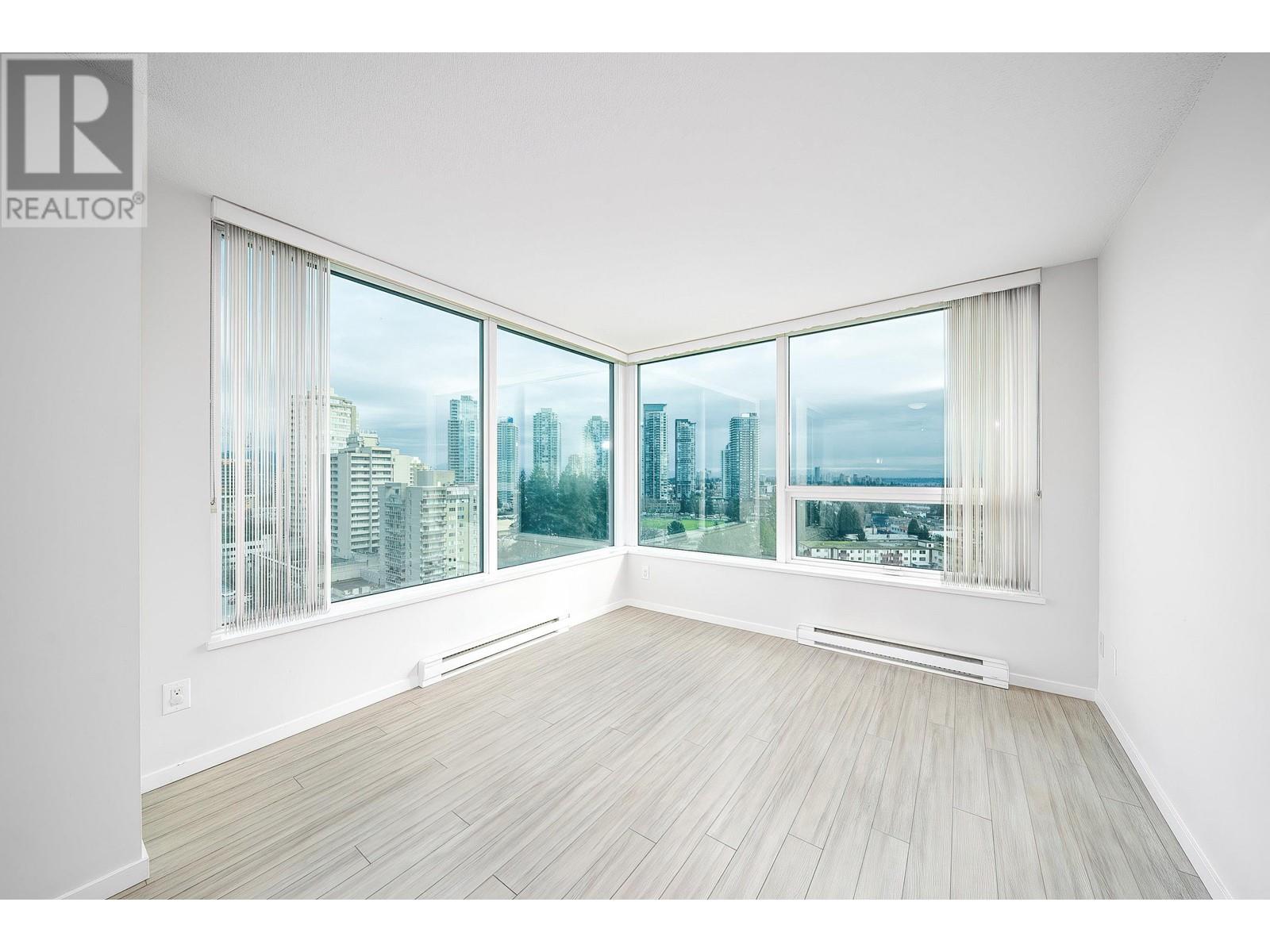 Listing Picture 15 of 35 : 1809 6658 DOW AVENUE, Burnaby / 本拿比 - 魯藝地產 Yvonne Lu Group - MLS Medallion Club Member