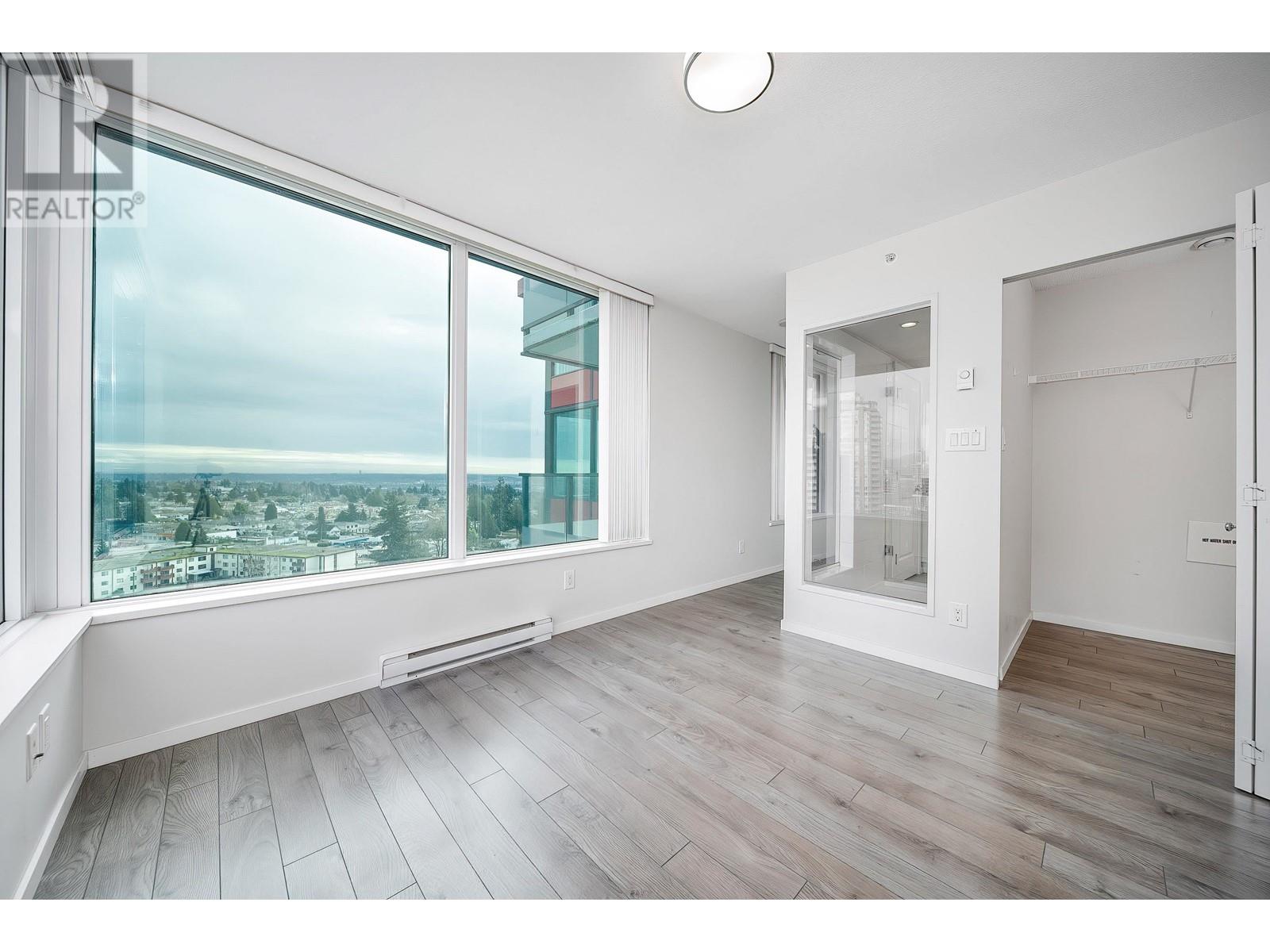 Listing Picture 17 of 35 : 1809 6658 DOW AVENUE, Burnaby / 本拿比 - 魯藝地產 Yvonne Lu Group - MLS Medallion Club Member