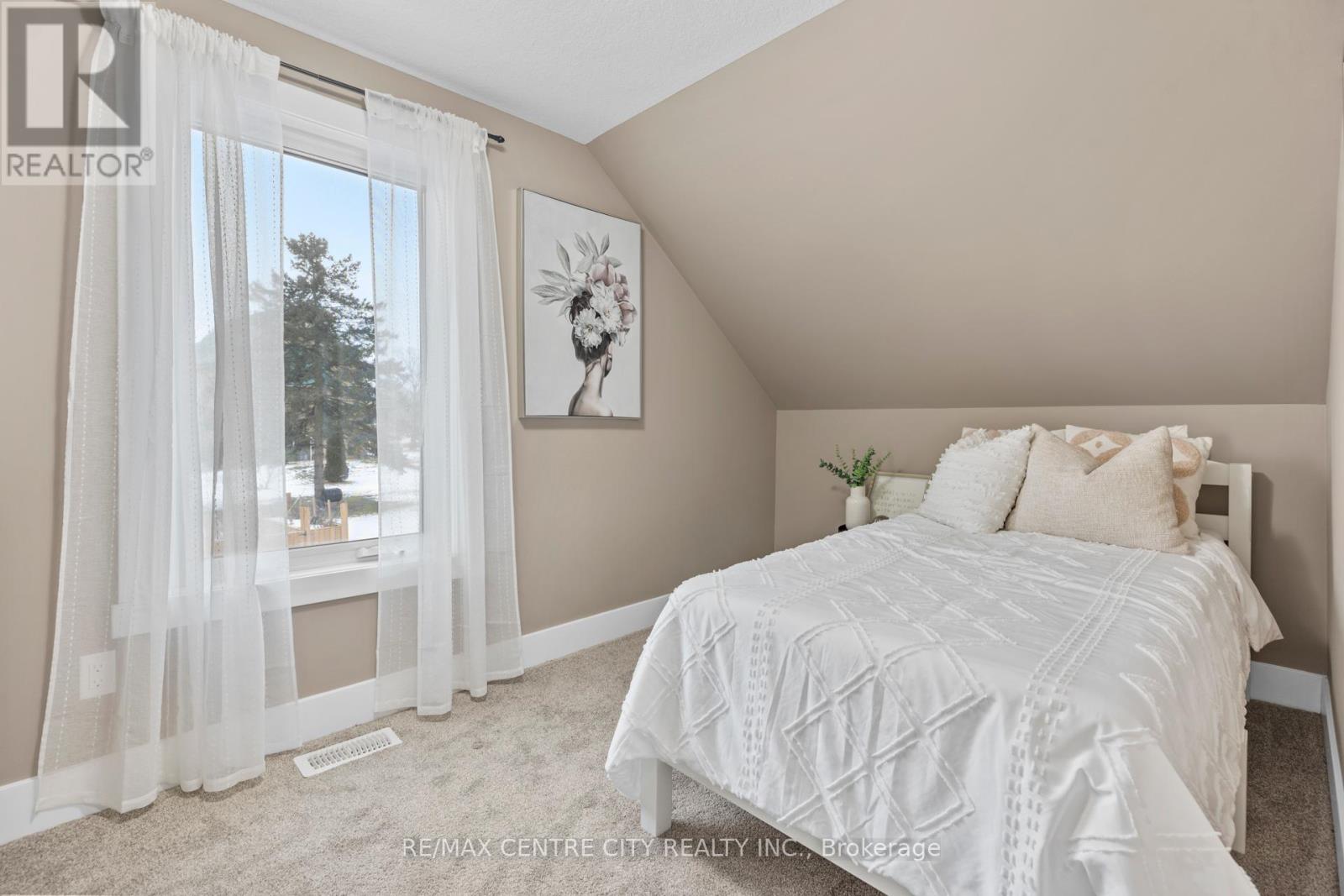7957 Argyle Street, Southwold, Ontario  N0L 1K0 - Photo 18 - X11952151