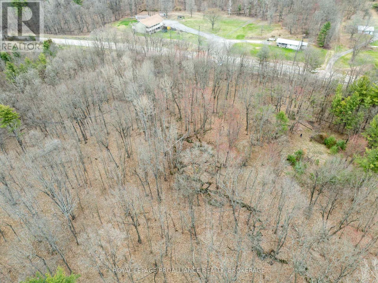 568 Lyndhurst Road, Leeds And The Thousand Islands, Ontario  K0E 1N0 - Photo 22 - X12120271