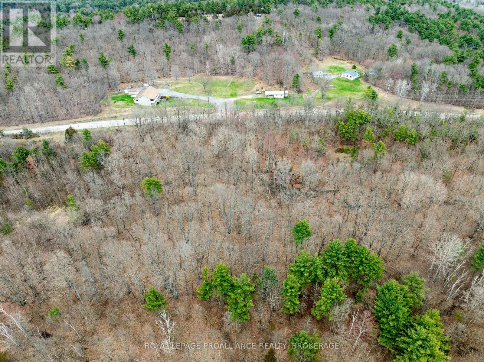 568 Lyndhurst Road, Leeds And The Thousand Islands, Ontario  K0E 1N0 - Photo 24 - X12120271