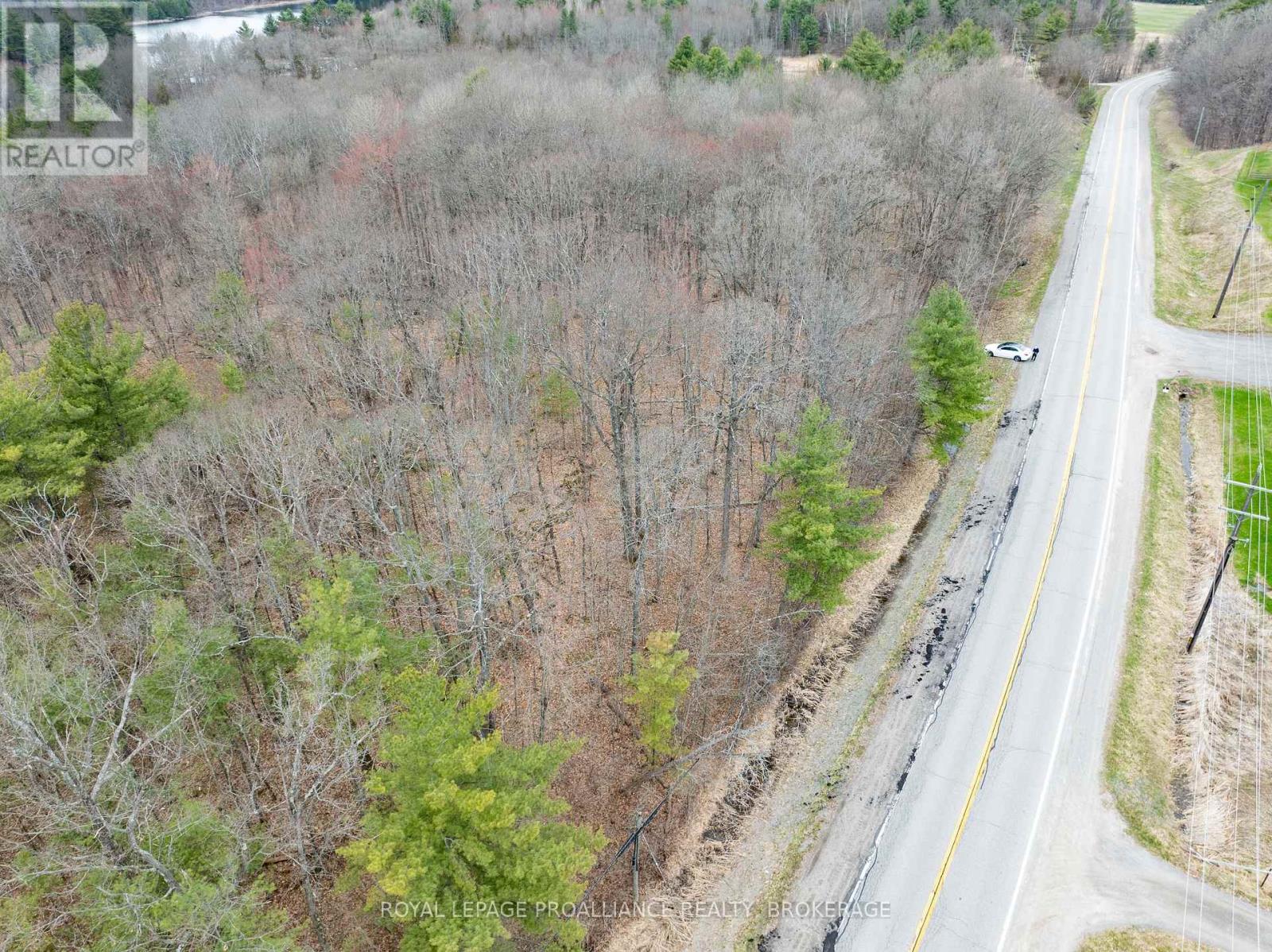 568 Lyndhurst Road, Leeds And The Thousand Islands, Ontario  K0E 1N0 - Photo 25 - X12120271