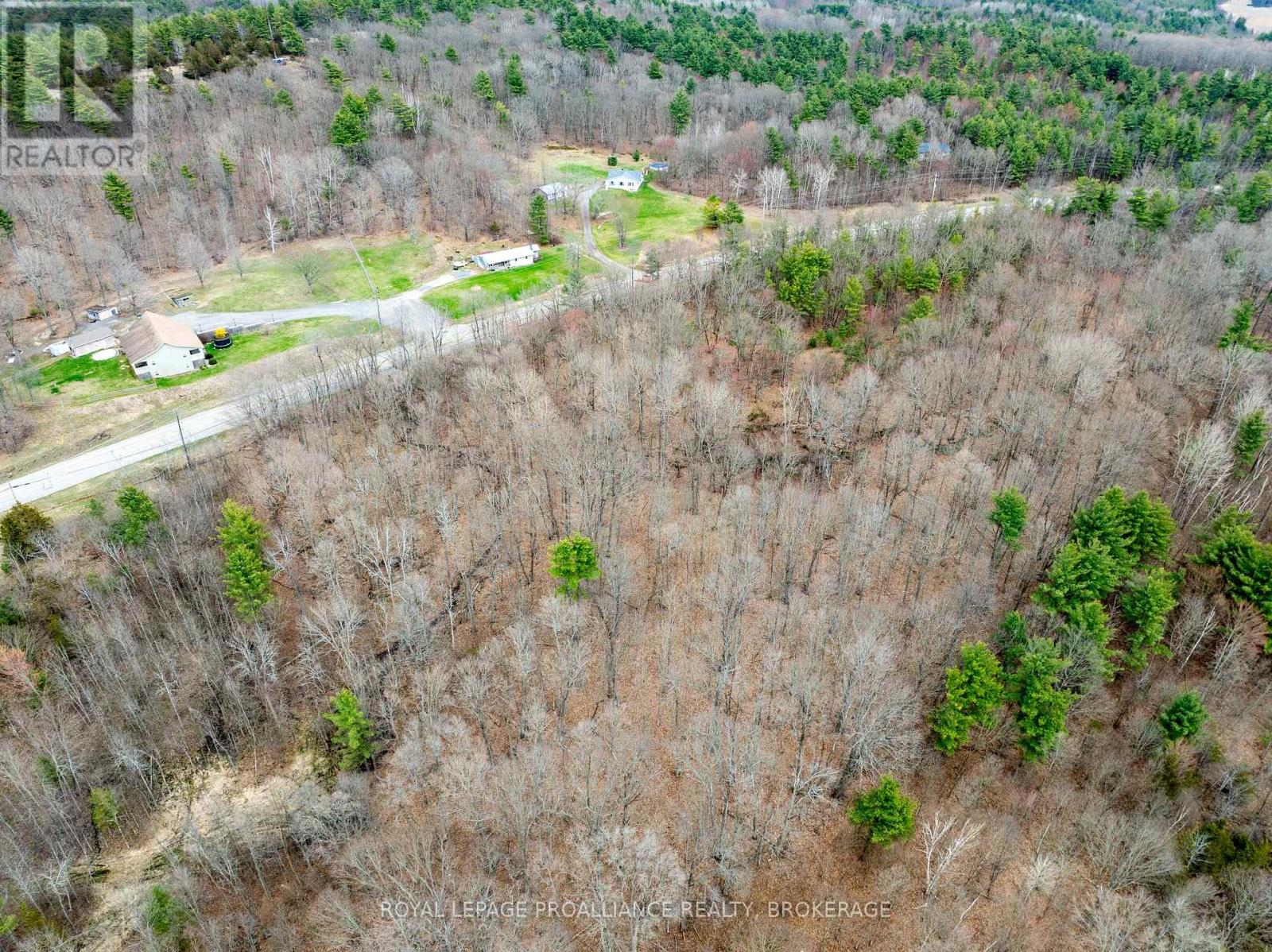 568 Lyndhurst Road, Leeds And The Thousand Islands, Ontario  K0E 1N0 - Photo 29 - X12120271