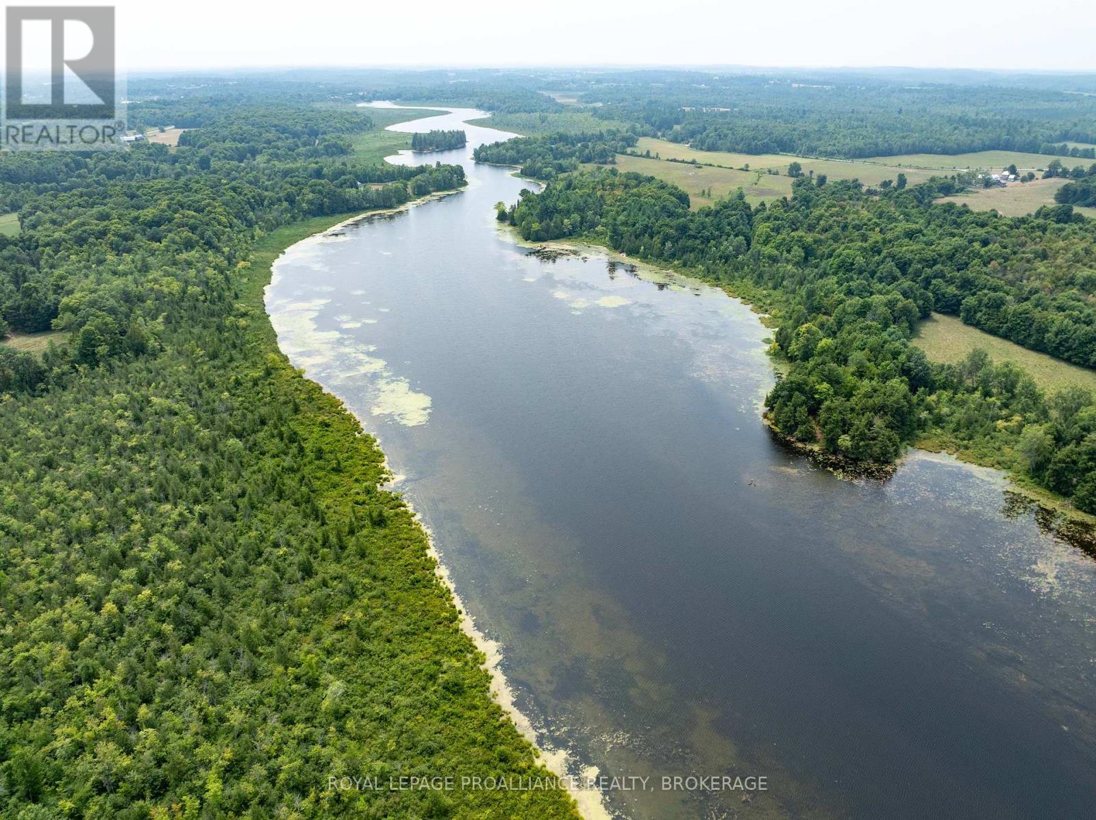 568 Lyndhurst Road, Leeds And The Thousand Islands, Ontario  K0E 1N0 - Photo 3 - X12120271