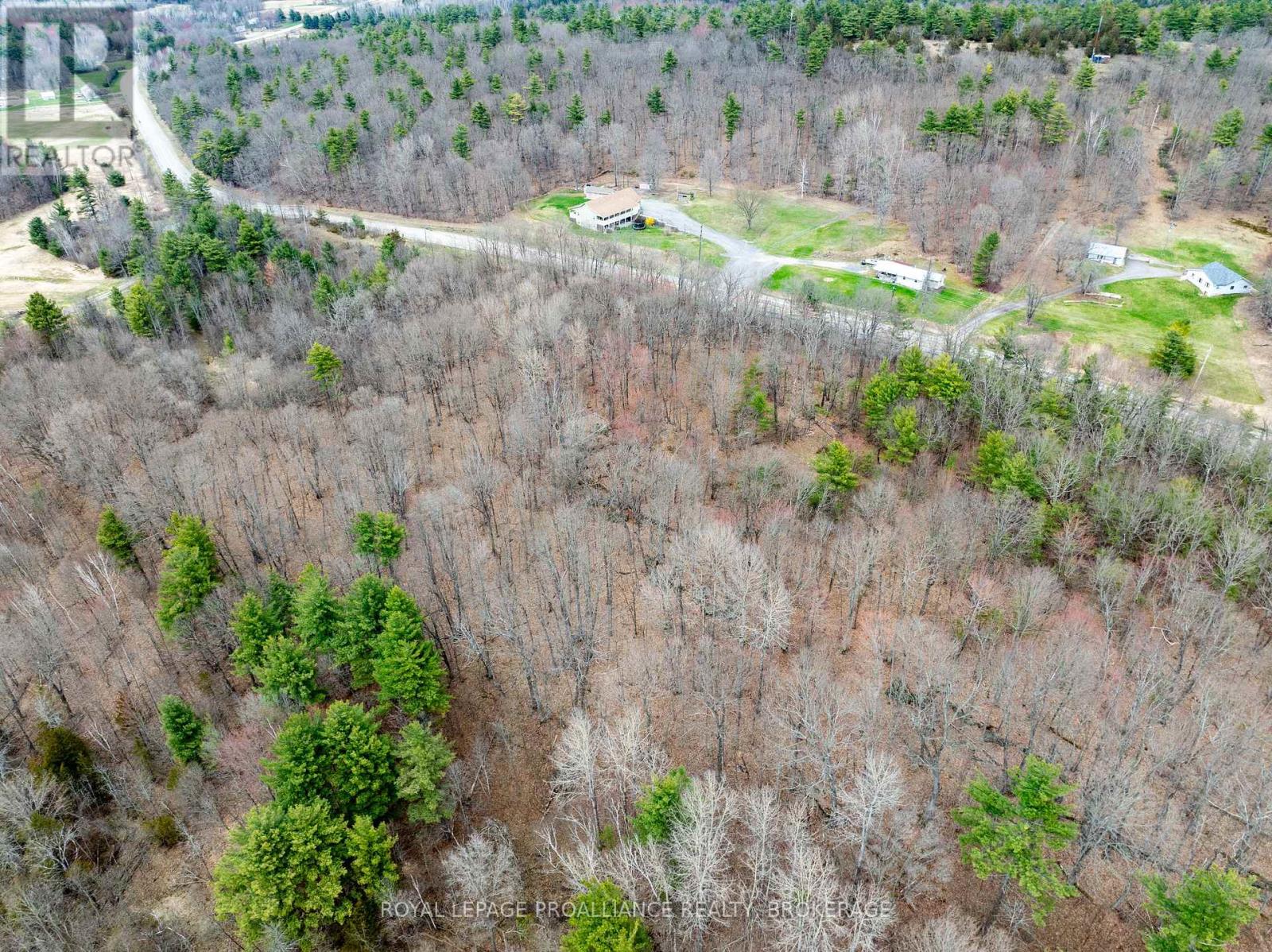 568 Lyndhurst Road, Leeds And The Thousand Islands, Ontario  K0E 1N0 - Photo 31 - X12120271