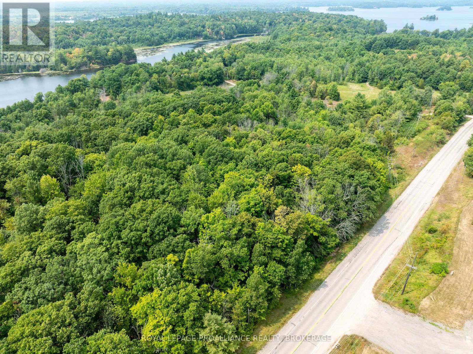 568 Lyndhurst Road, Leeds And The Thousand Islands, Ontario  K0E 1N0 - Photo 6 - X12120271