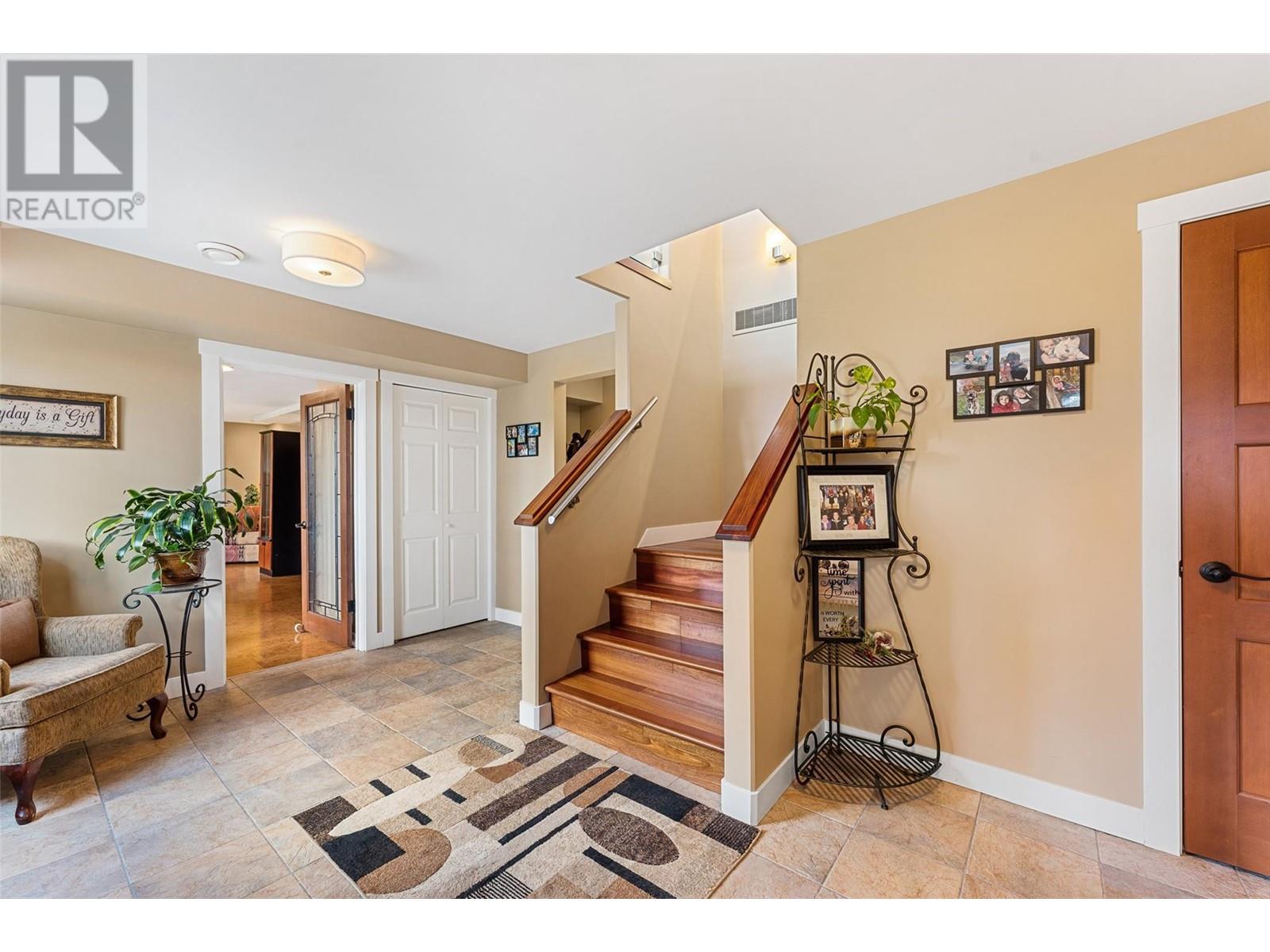 5139 Lakeshore Road, Kelowna, British Columbia  V1W 4J1 - Photo 56 - 10341374