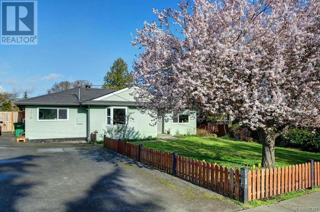 3016 Dysart Rd, Saanich, British Columbia