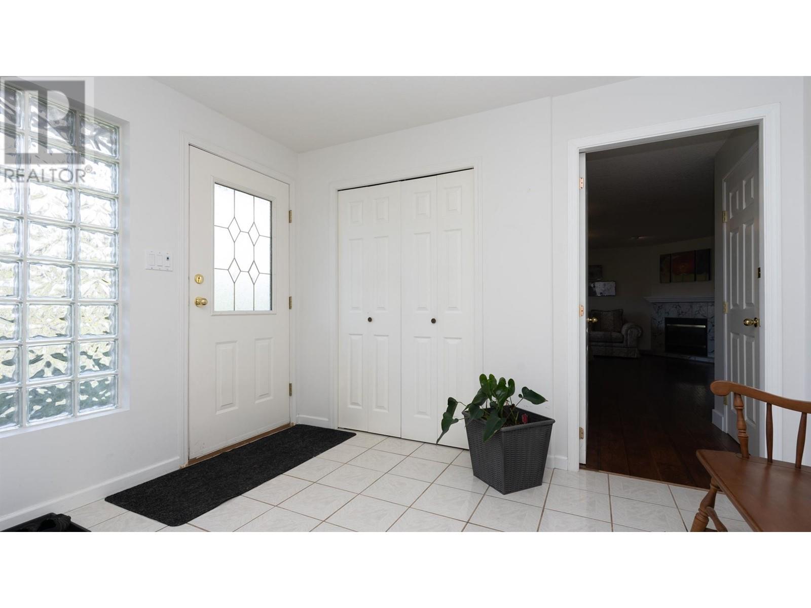 Property at 9085 Tronson Road image 2