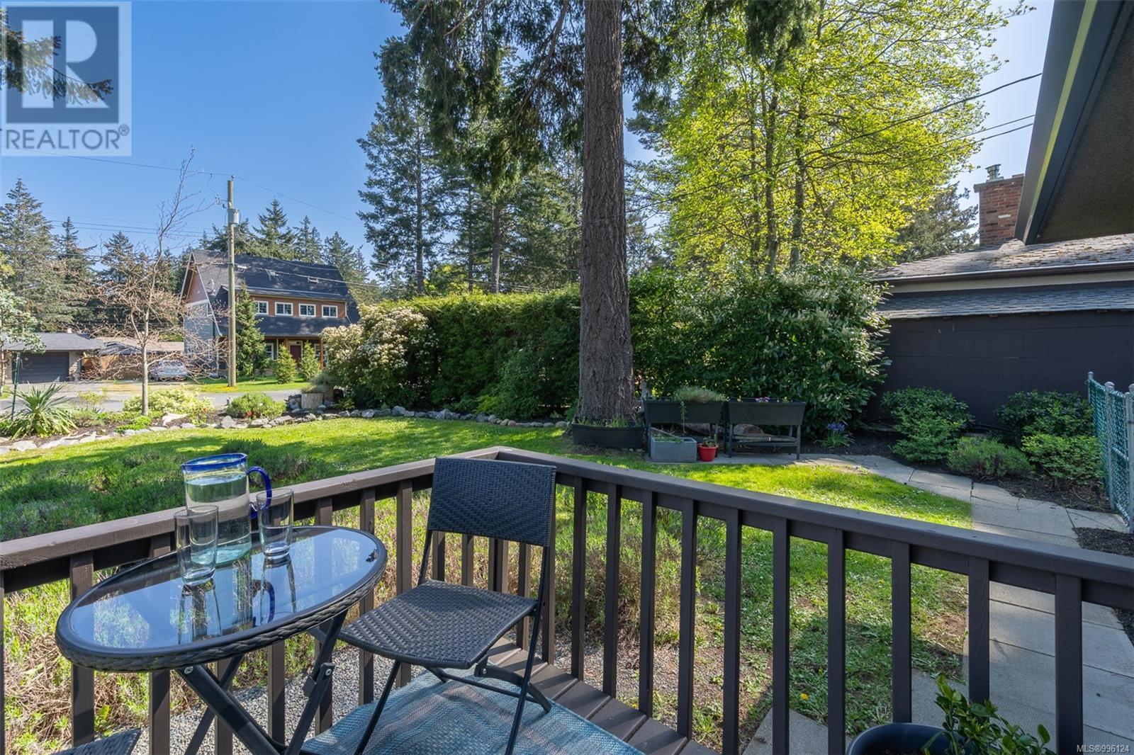 455 Tipton Ave, Colwood, British Columbia  V9C 2B8 - Photo 8 - 996124