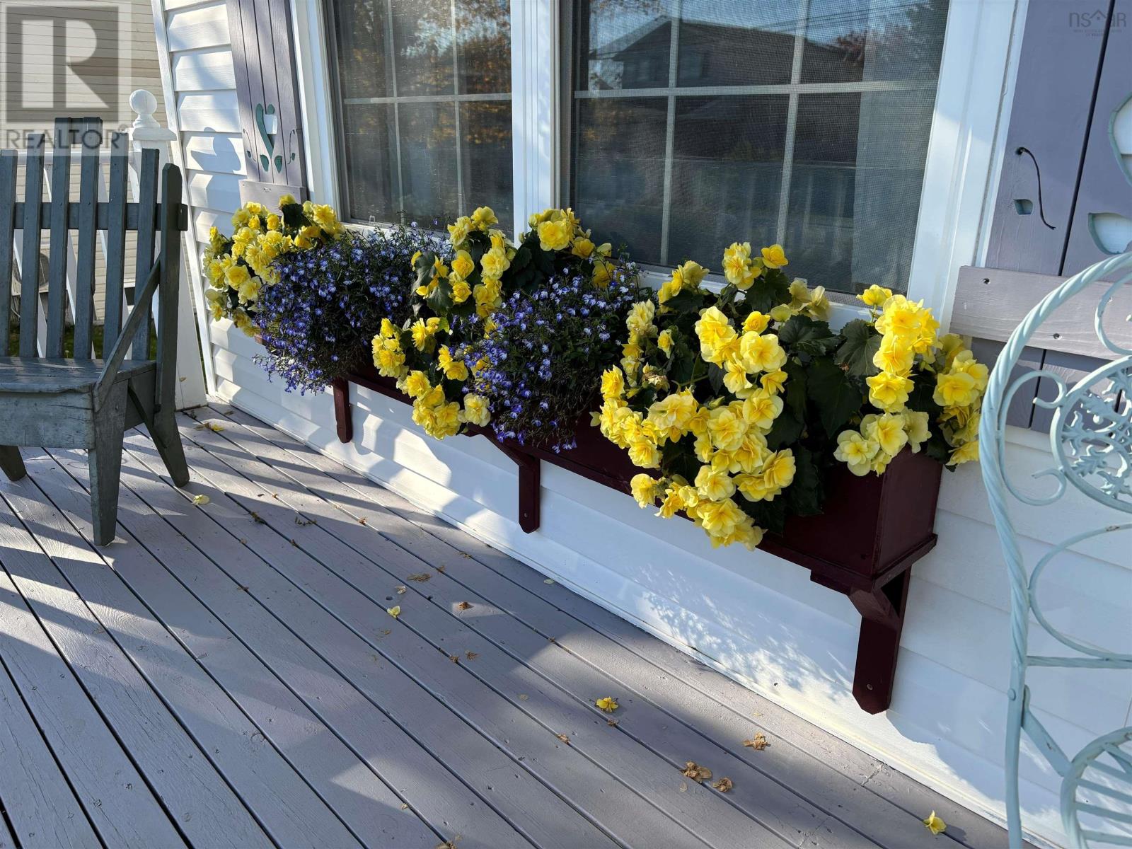 Property at 25 Antares Court image 3