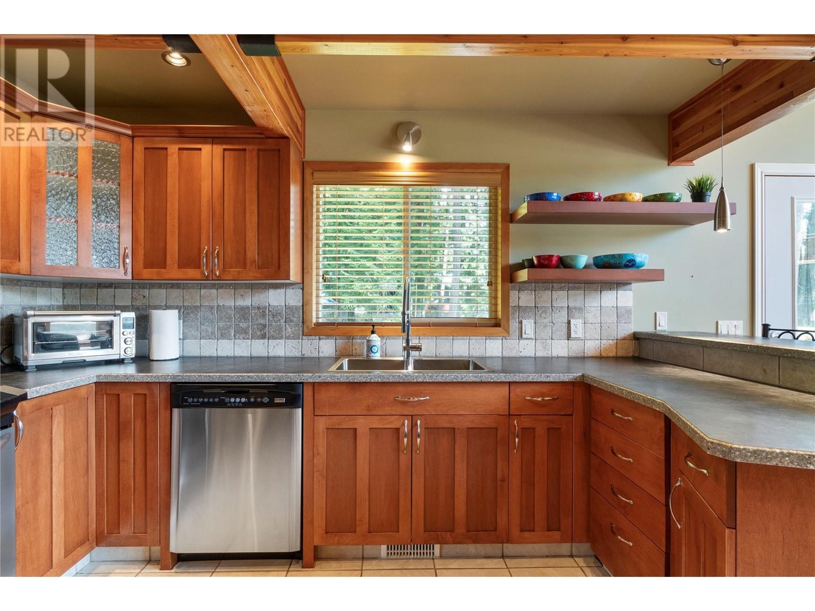 Property at 7889 Gardiner Road image 2