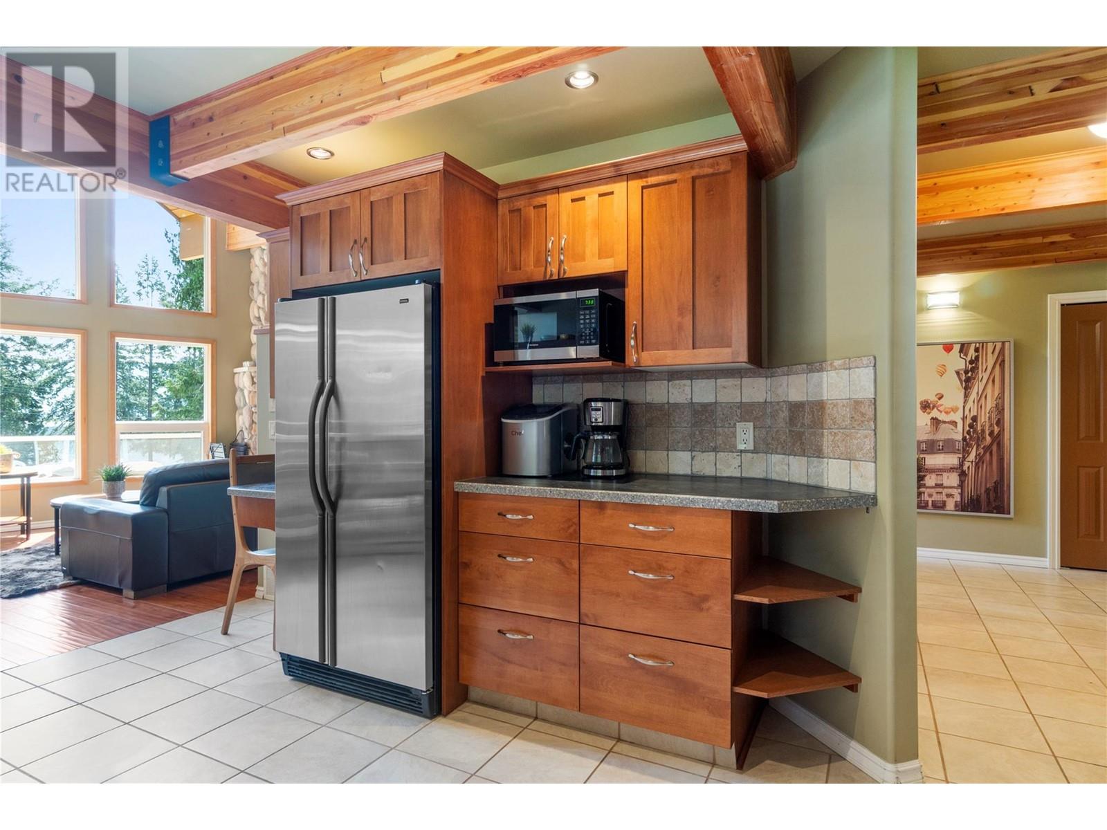 Property at 7889 Gardiner Road image 5