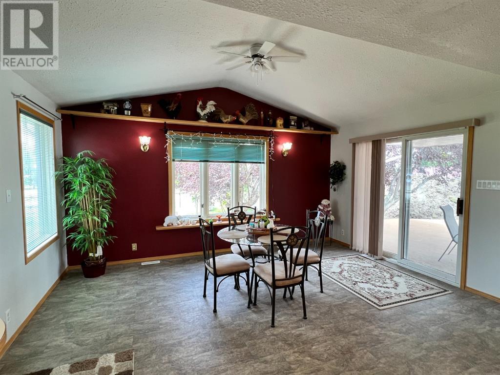 Property at 5204 48 Street image 4