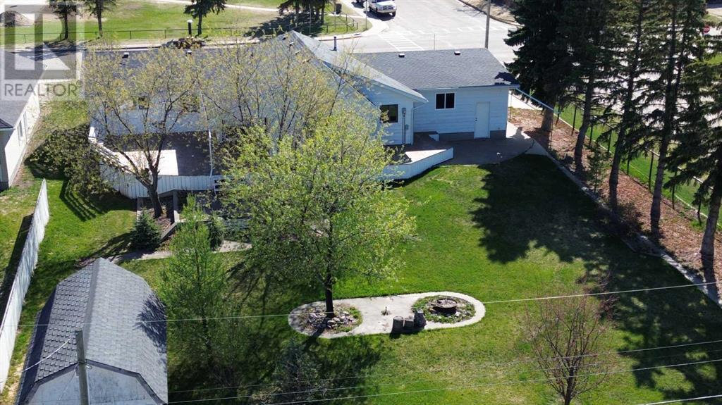 Property at 5204 48 Street image 3