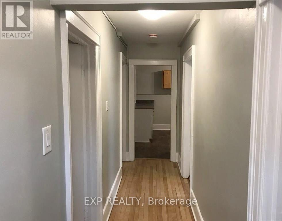383 Richmond Road, Ottawa, Ontario  K2A 0E7 - Photo 8 - X12120270