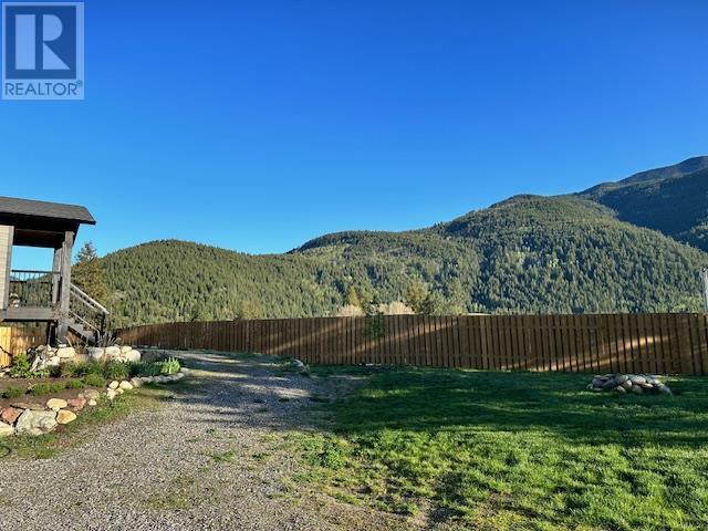 2939 Wetaskiwin Road, Falkland, British Columbia  V0E 1W0 - Photo 75 - 10345493